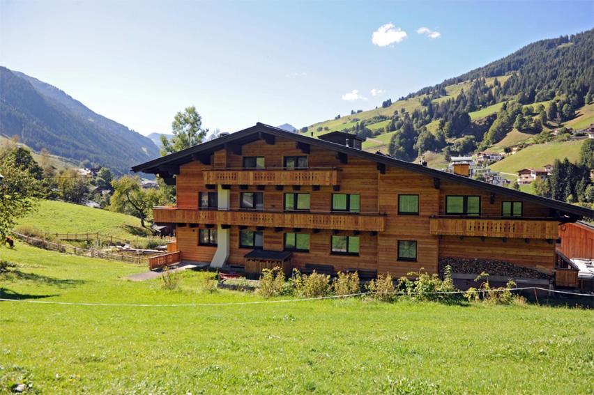Ski In Ski Out Hotel Unterellmau Saalbach-Hinterglemm Bagian luar foto