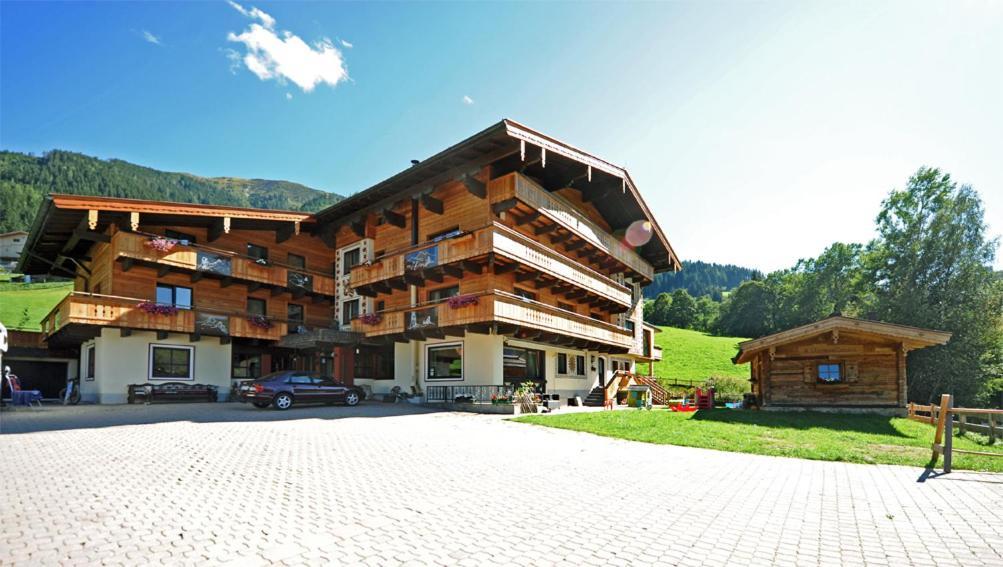 Ski In Ski Out Hotel Unterellmau Saalbach-Hinterglemm Bagian luar foto
