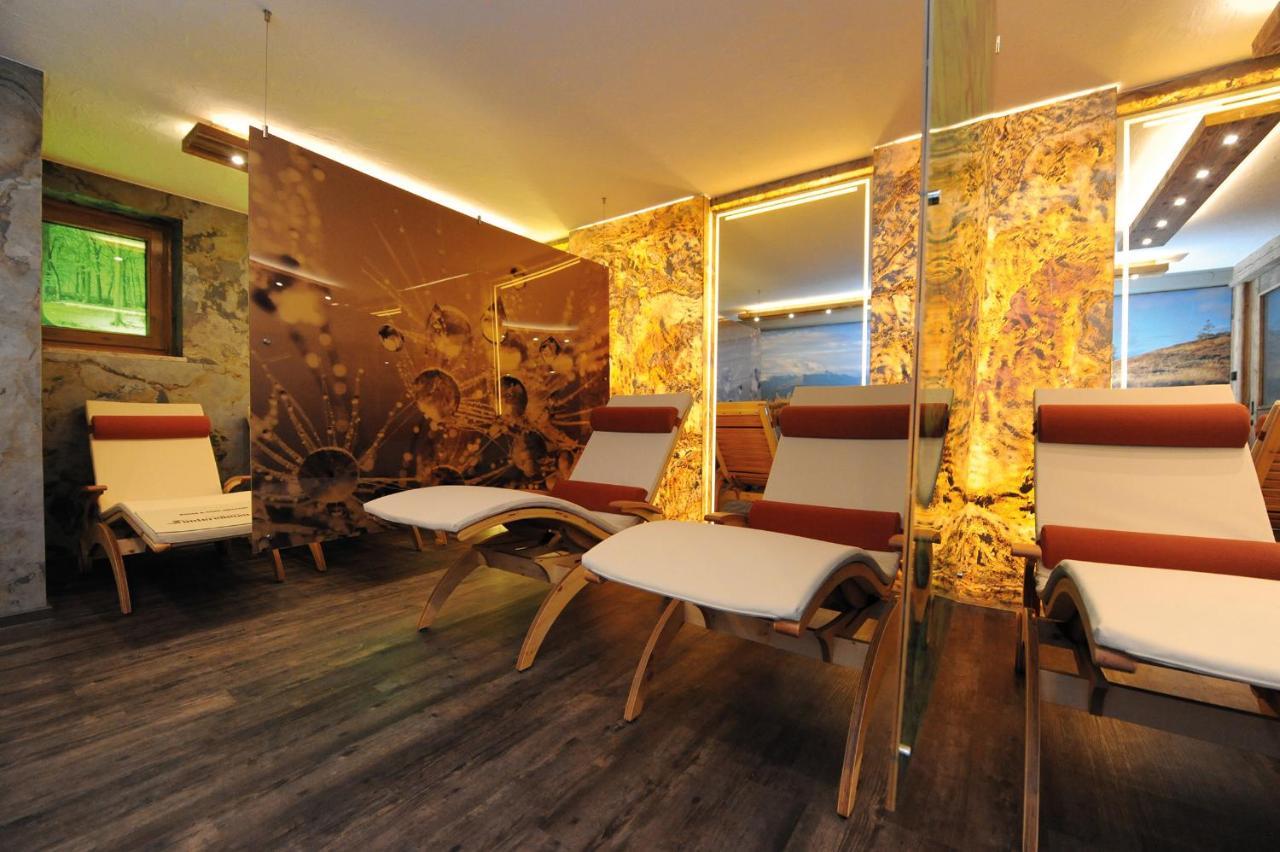 Ski In Ski Out Hotel Unterellmau Saalbach-Hinterglemm Bagian luar foto